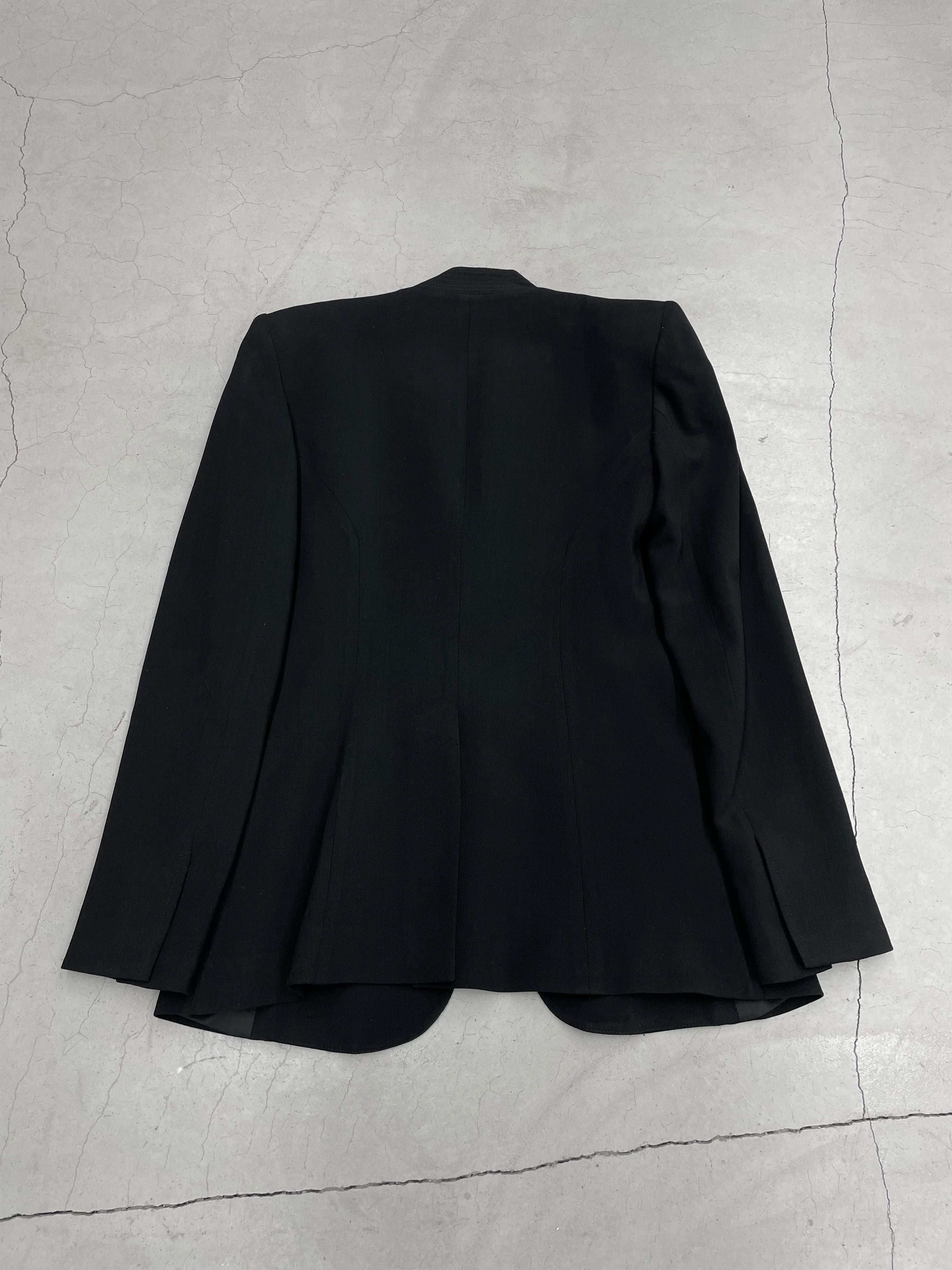 Early 00‘s Helmut Lang Asymmetric Blazer (2)
