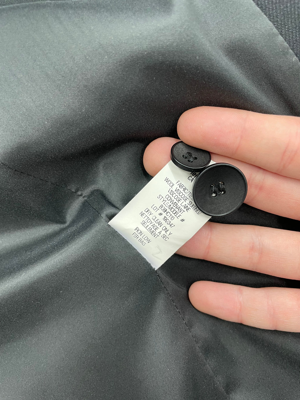 Early 00‘s Helmut Lang Asymmetric Blazer (2)