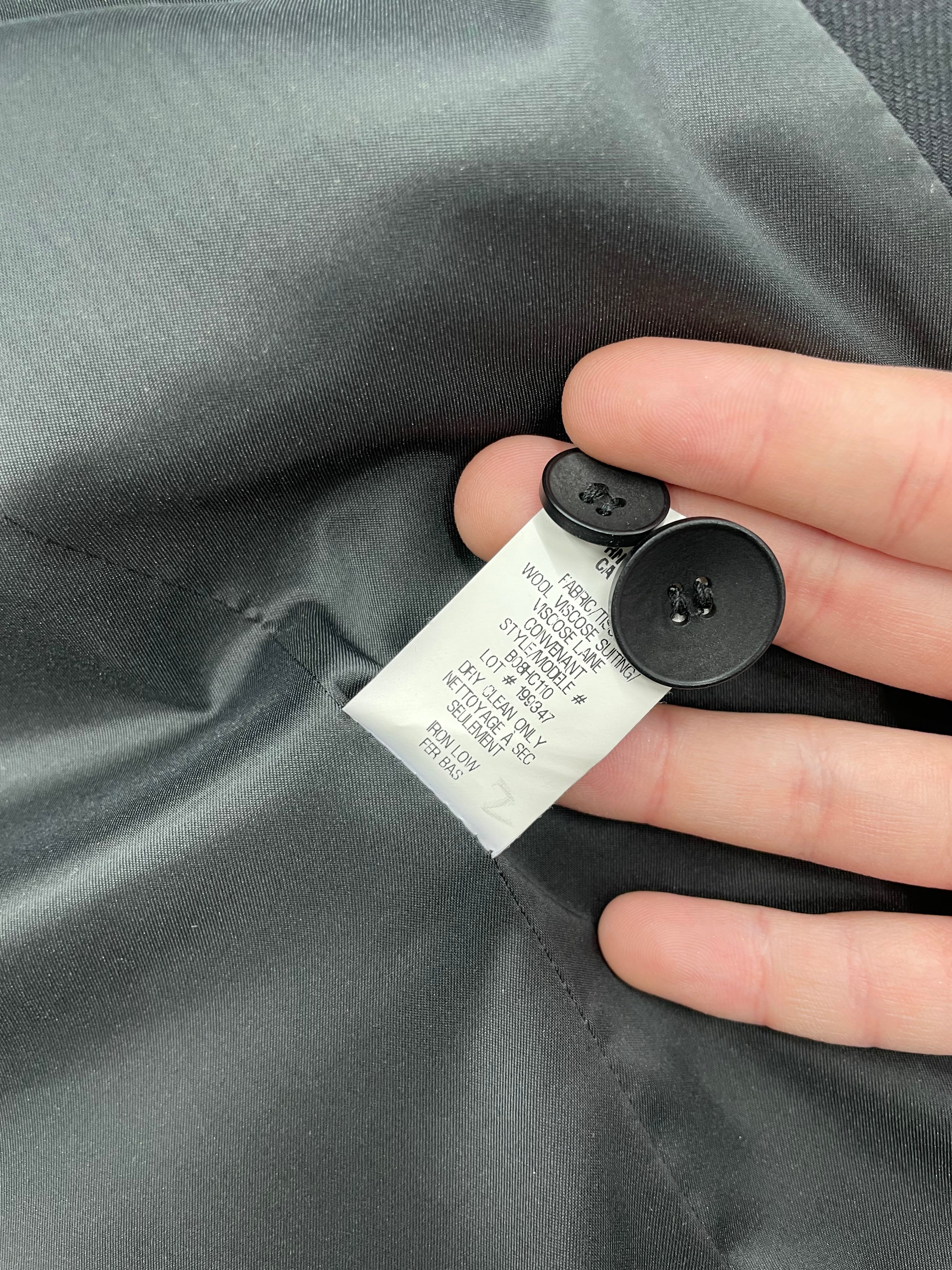 Early 00‘s Helmut Lang Asymmetric Blazer (2)